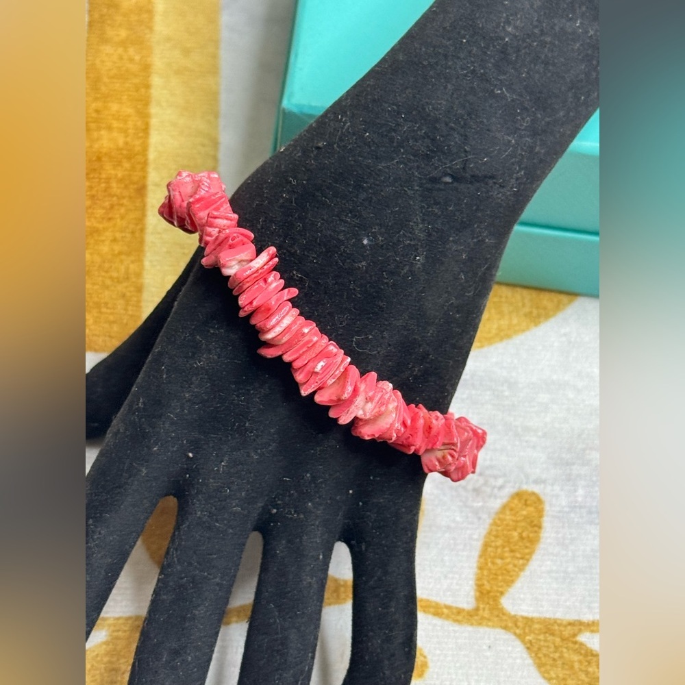 Beautiful Red/Pink Shell Bracelet “Coral Shaped” 7.5"